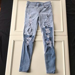 Women’s American Eagle distressed Hi-rise Jegging